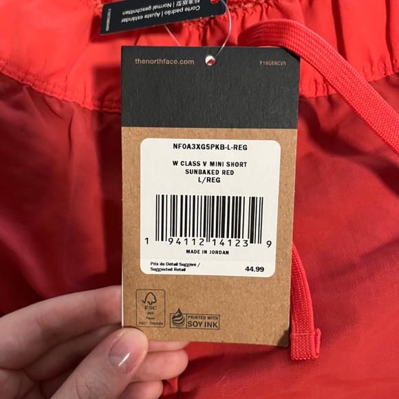 the north face women’s gym shorts *BRAND NEW* - Picture 3 of 5